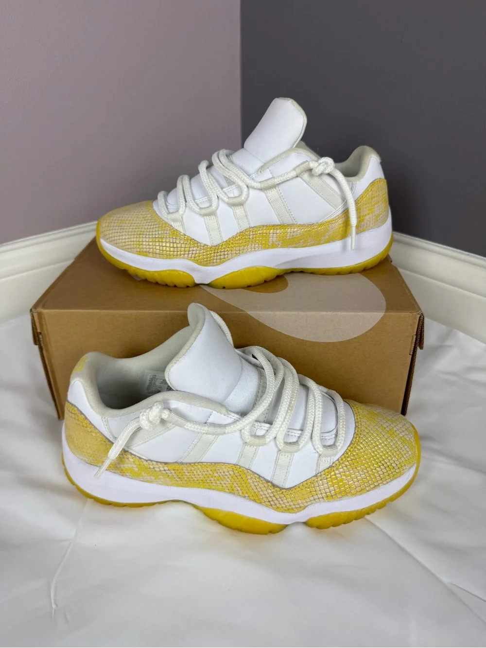Low-Top Jordan Snakeskin